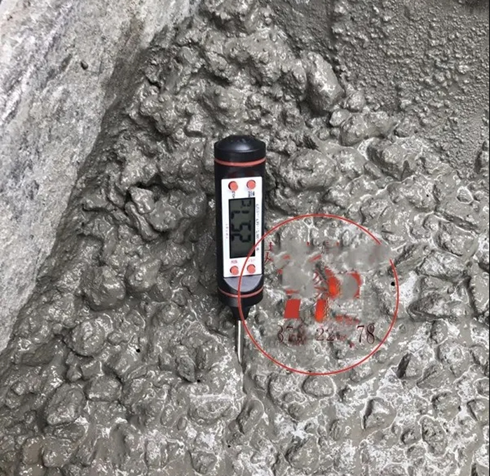 為什么不能隨意加水的混凝土，可以加冰呢？